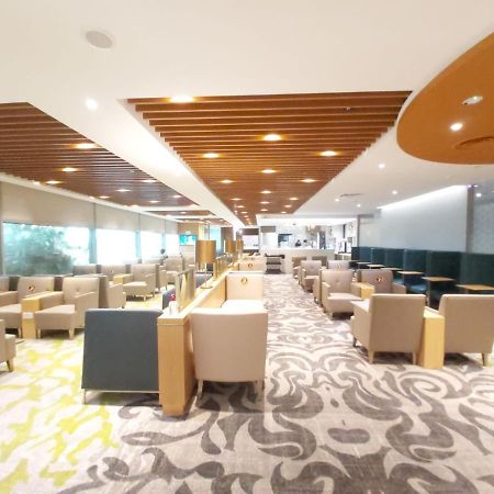 فندق Ambassador Transit Lounge Terminal 3 سنغافورة المظهر الخارجي الصورة