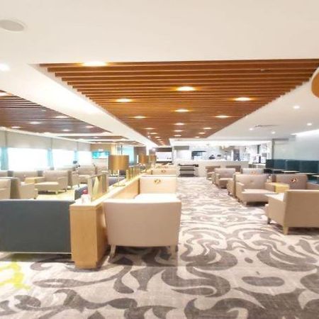 فندق Ambassador Transit Lounge Terminal 3 سنغافورة المظهر الخارجي الصورة